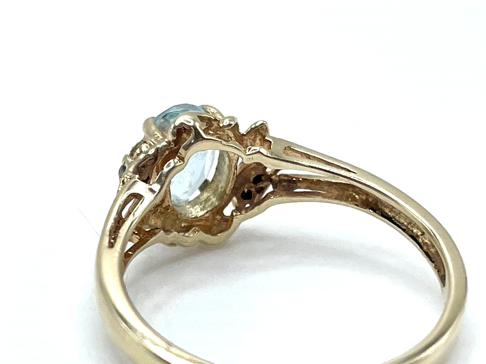 Women’s 14K Yellow Gold Split Shank Blue Topaz Ring Size 7.25, 2.4 Grams