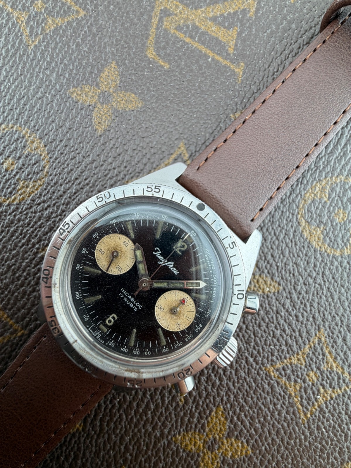 Jungfrau Skin Diver Chronograph Caliber 149 Stainless Steel Swiss