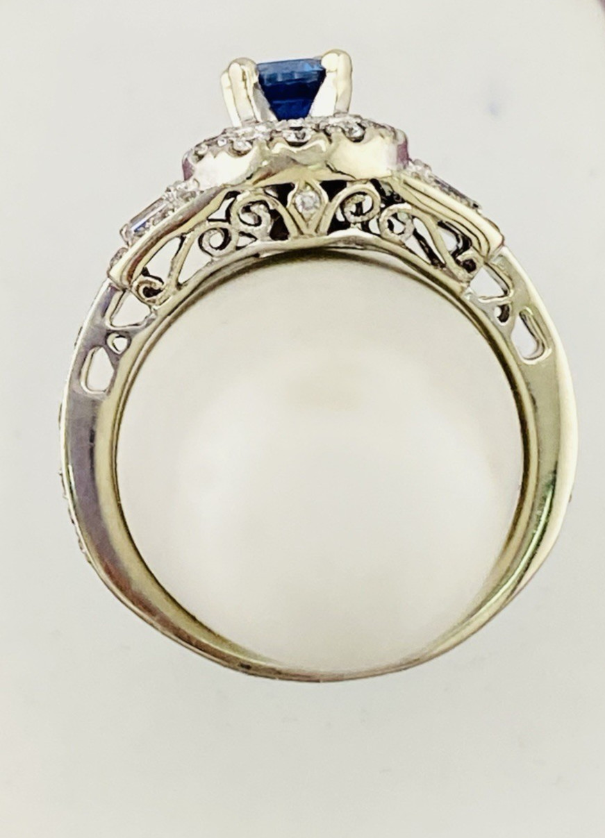 14kt White Gold Sapphire & Diamond Ring 0.70ctw– 4.90 Grams – Size 7 I-97832