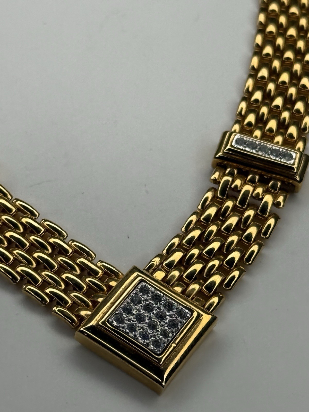 Vintage AVON Brick Chain V Shape Pave Rhinestone Push Lock GoldTone Necklace 16”