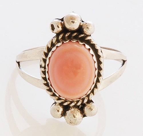 Navajo Handmade Sterling Silver with Pink Conch Shell Ring Size 7