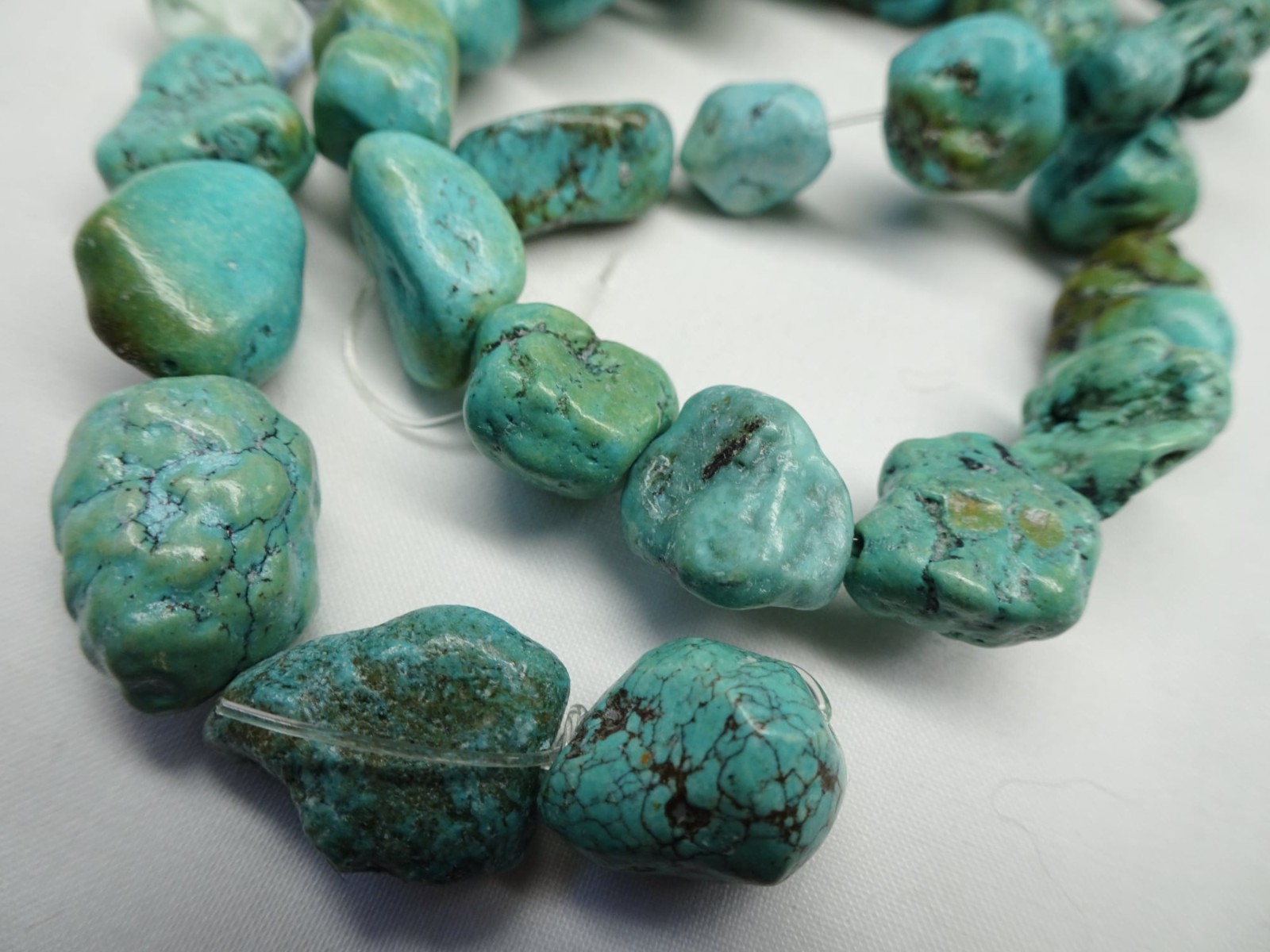 15 1/2″ Strand Turquoise Nugget Stone Beads 11-17mm Long A559 DNG