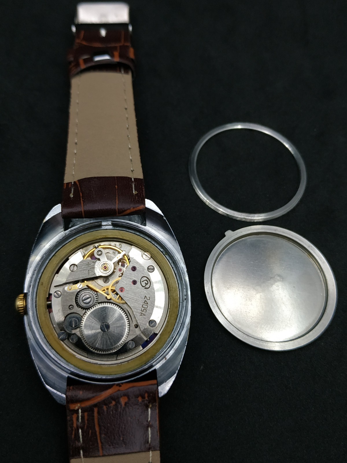 Men’s Dress Watch Wostok Vintage USSR Mechanical 2409A Retro Vostok Soviet ⭐