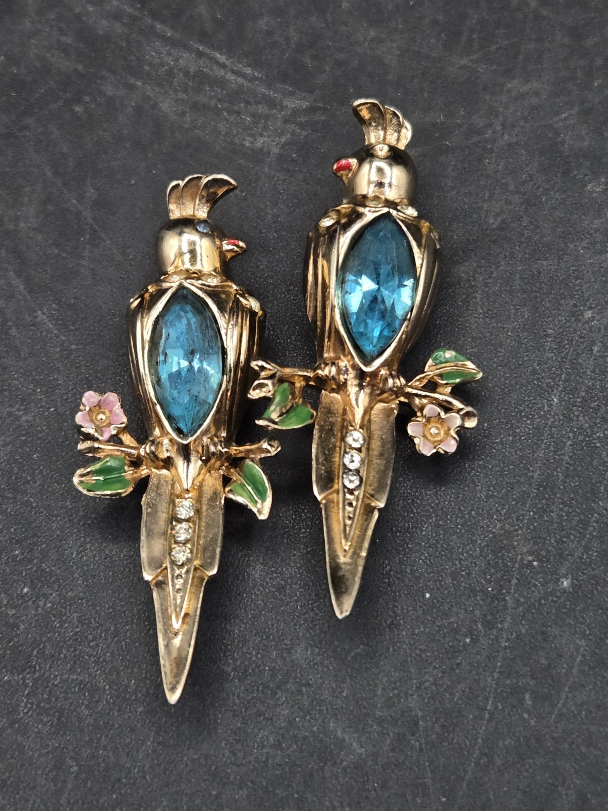 Coro Signed Duette Lovebird Blue Fur Clip Vintage Gold Tone Brooch Pin