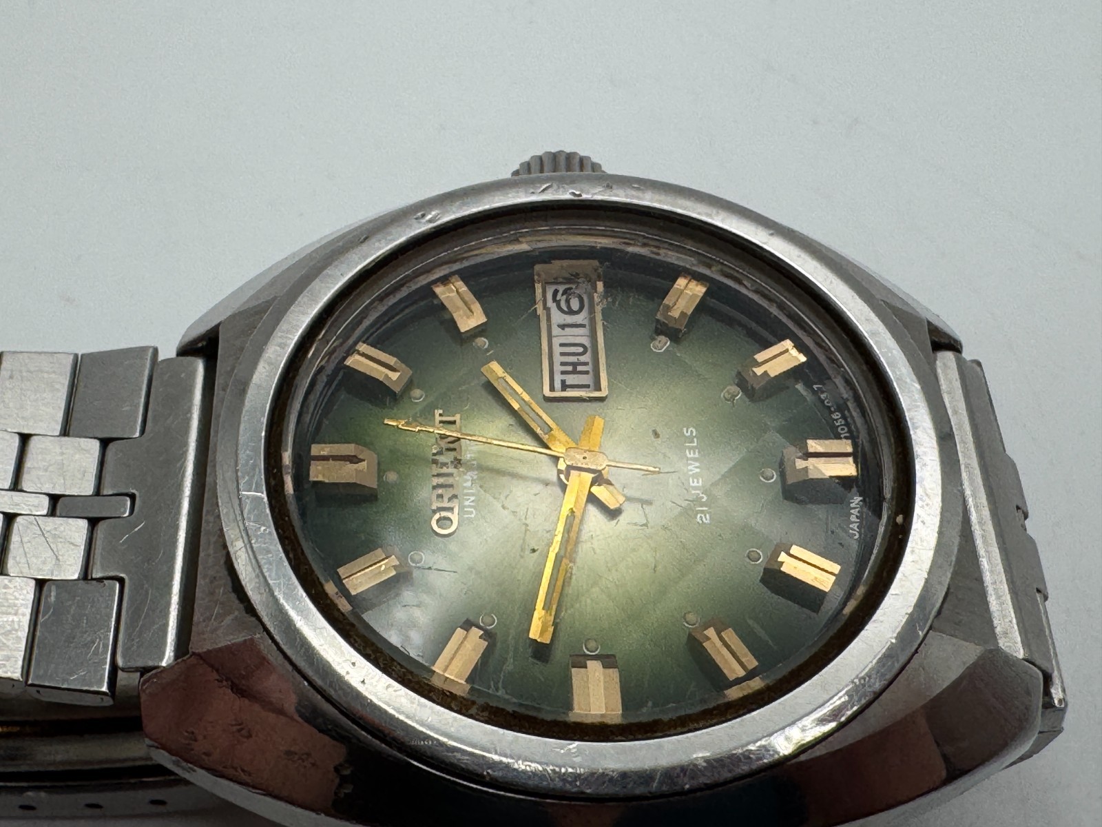 Vintage Men’s ORIENT Automatic 21 Jewels 149-10560 Silver Tone Day Date Watch