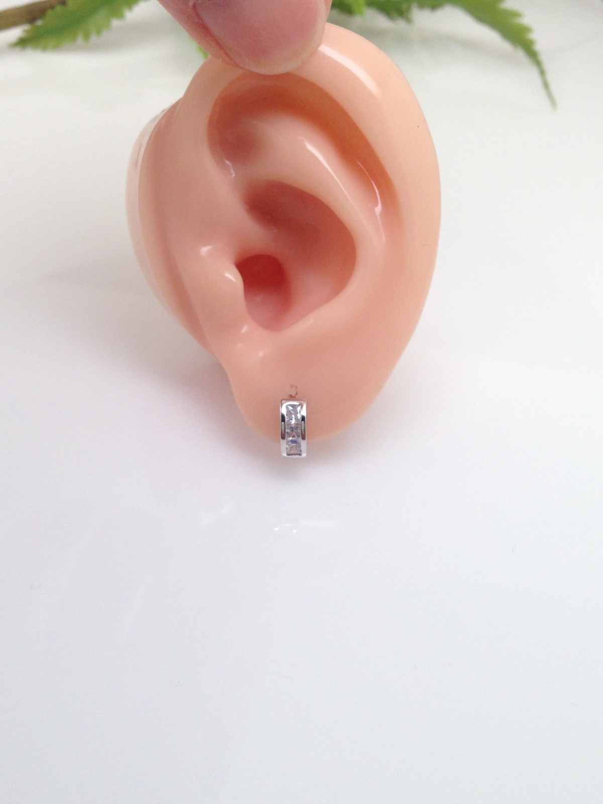 925 Sterling Silver Princess Cz Huggie Hoop Earrings Mens Womens 9.5×3.5mm