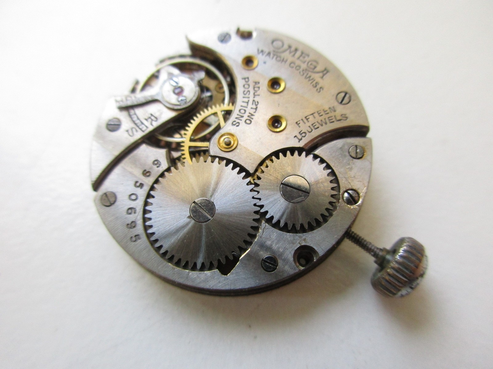 Omega cal. 26.5 S.O.B adj. 2 pos Swiss vintage watch movement – running