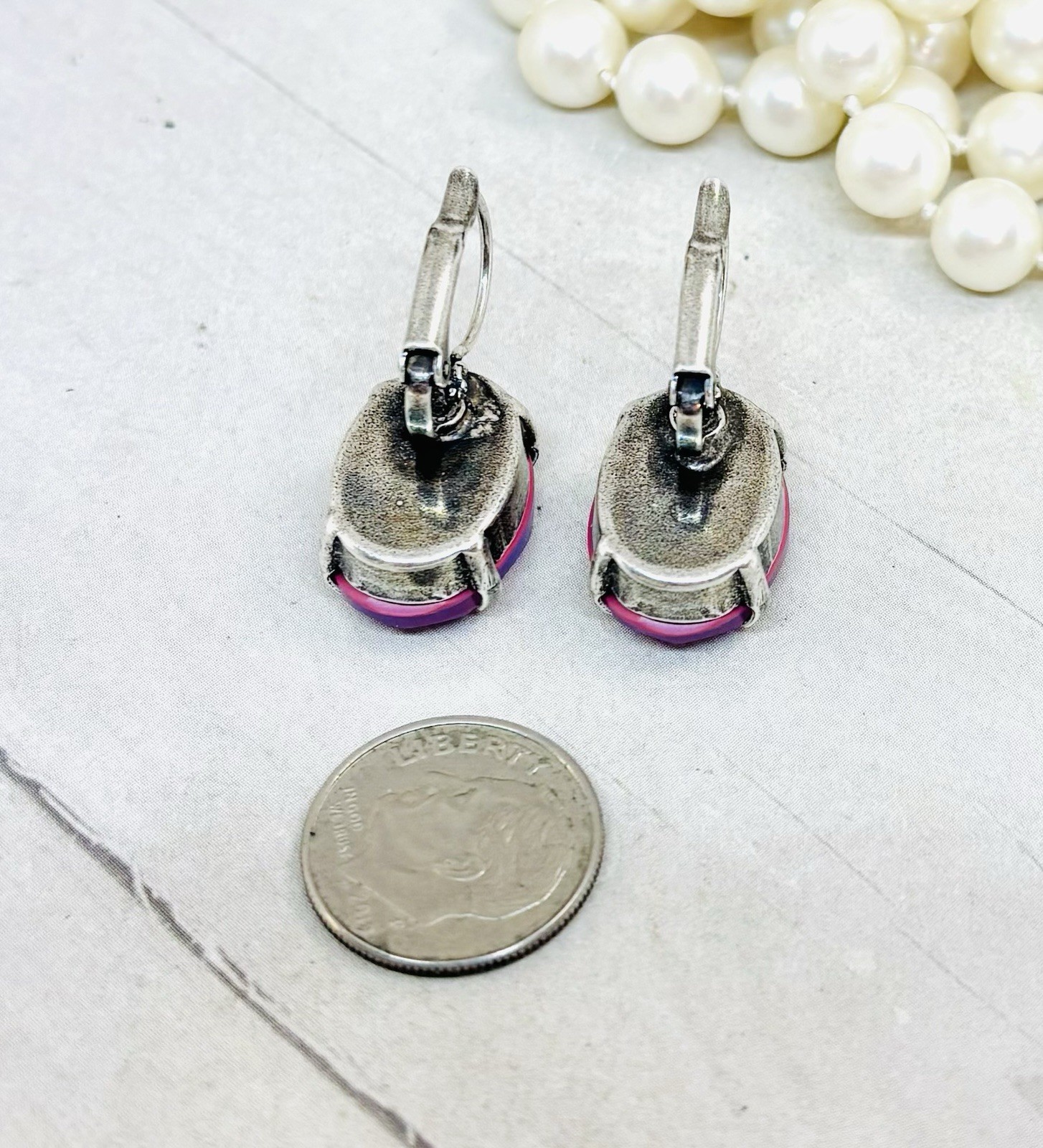 Antique Silver Plated 18mm Red Delite Oval Crystal Statement Cup Chain Earrings