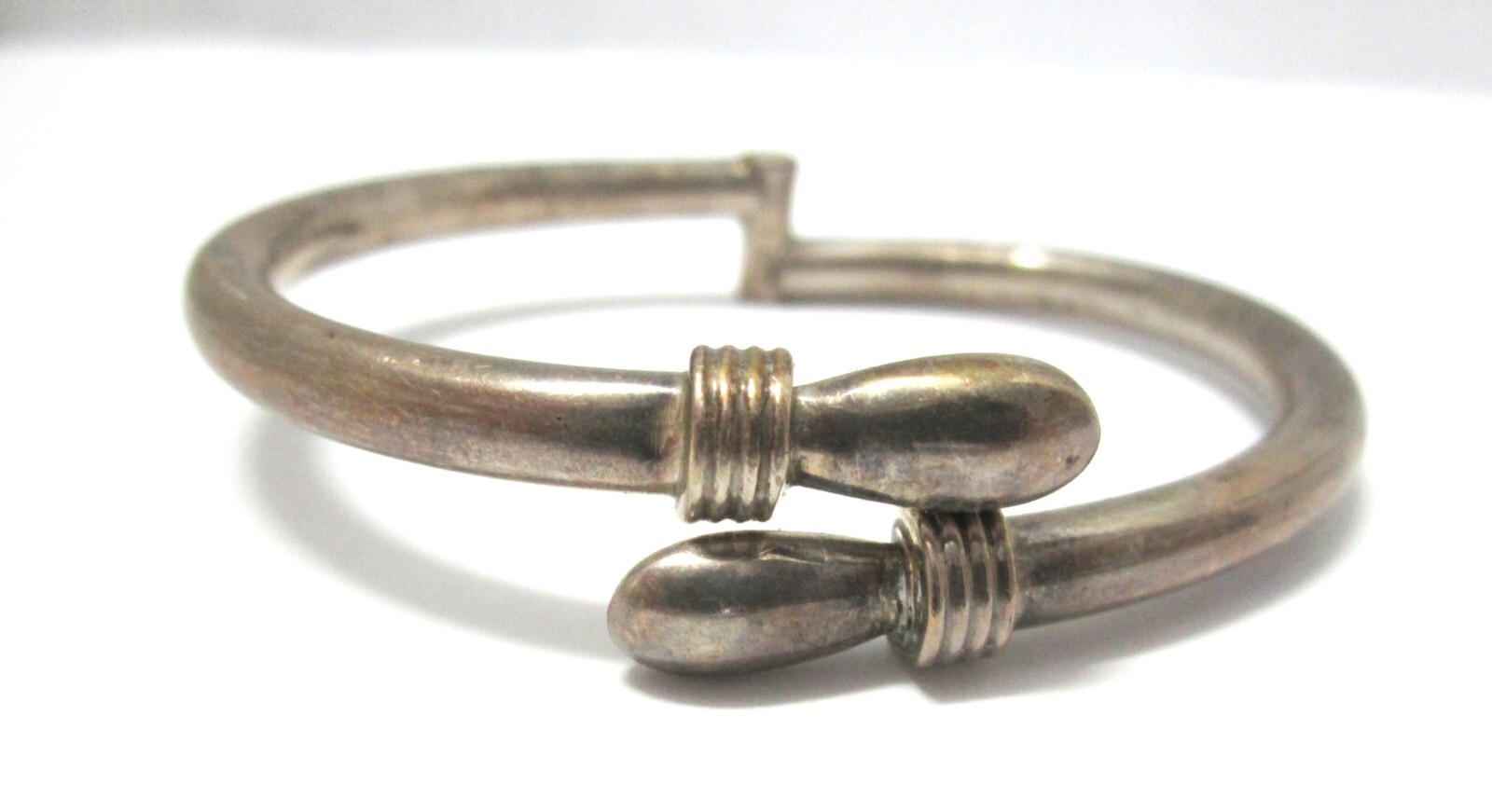 STERLING SILVER BRACELET ARTISAN BYPASS HINDGED 25.3 GRAMS .925 JEWELRY MARKED