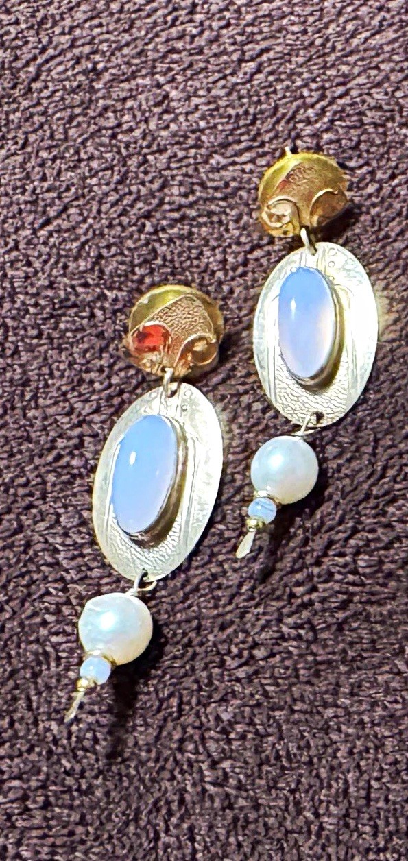 Vintage Unsigned Tabra 14K Gold Fill Moonstone Pearl Earrings