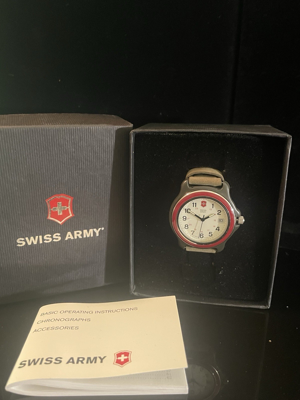 Vintage Swiss Army Marlboro Adventure Team Quartz Field Watch Box Papers 36mm