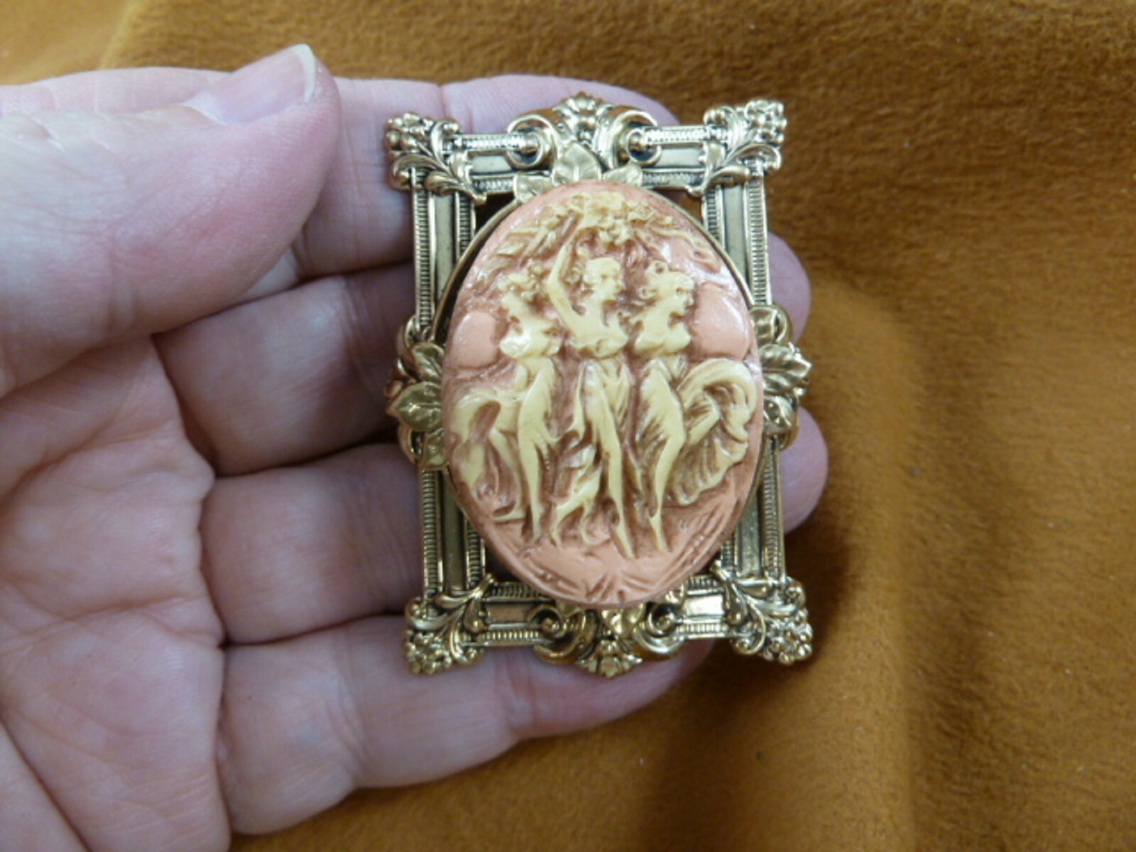 (CM36-24) THREE MUSES Graces Faith Hope Charity ladies CAMEO pendant JEWELRY