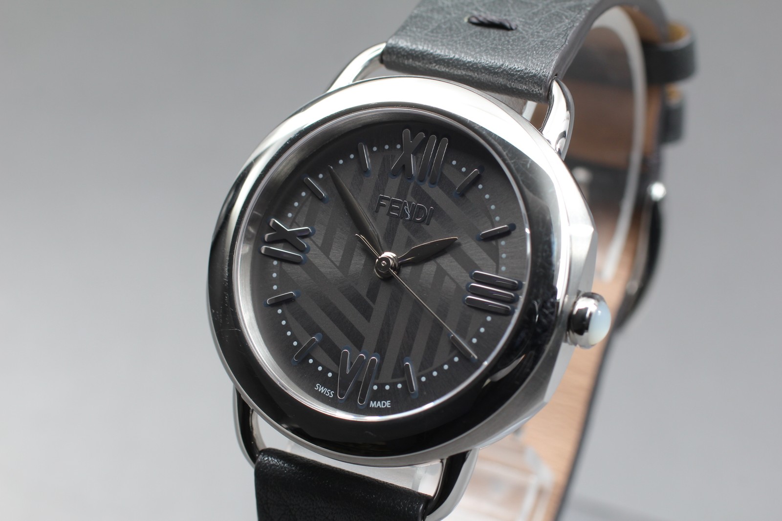 [ w/Box, Paper ] Fendi Selleria 80200M Gray Dial Quartz Women’s Watch From JAPAN
