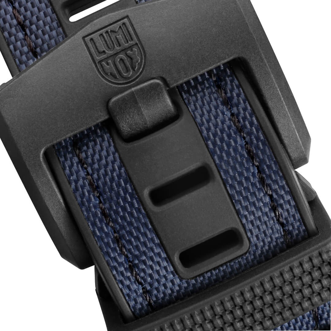Luminox Men’s Watch ICE-SAR Arctic Navy Swiss Dive Black Case Blue Dial 1003.ICE