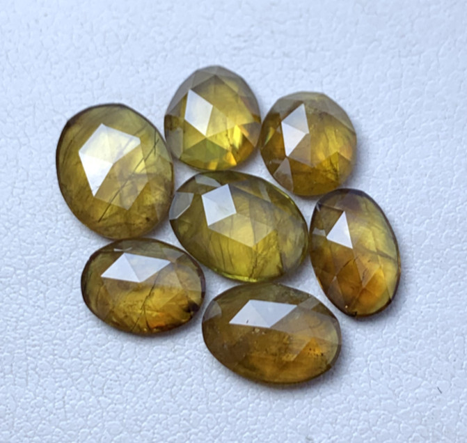 Natural Sphene 11.00 Ct Loose Gemstones 7.00mm X 9.5mm Oval Rose Cut