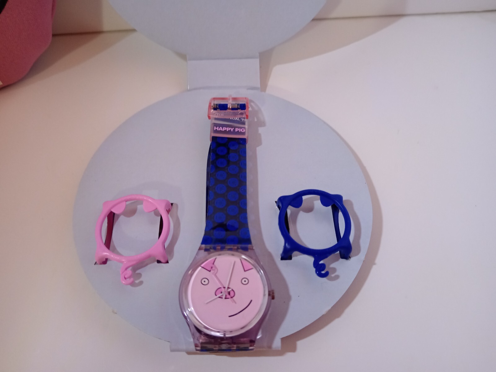 SWATCH SPECIAL LIMITED EDITION “HAPPY PIG” watch ideal as a GIFT