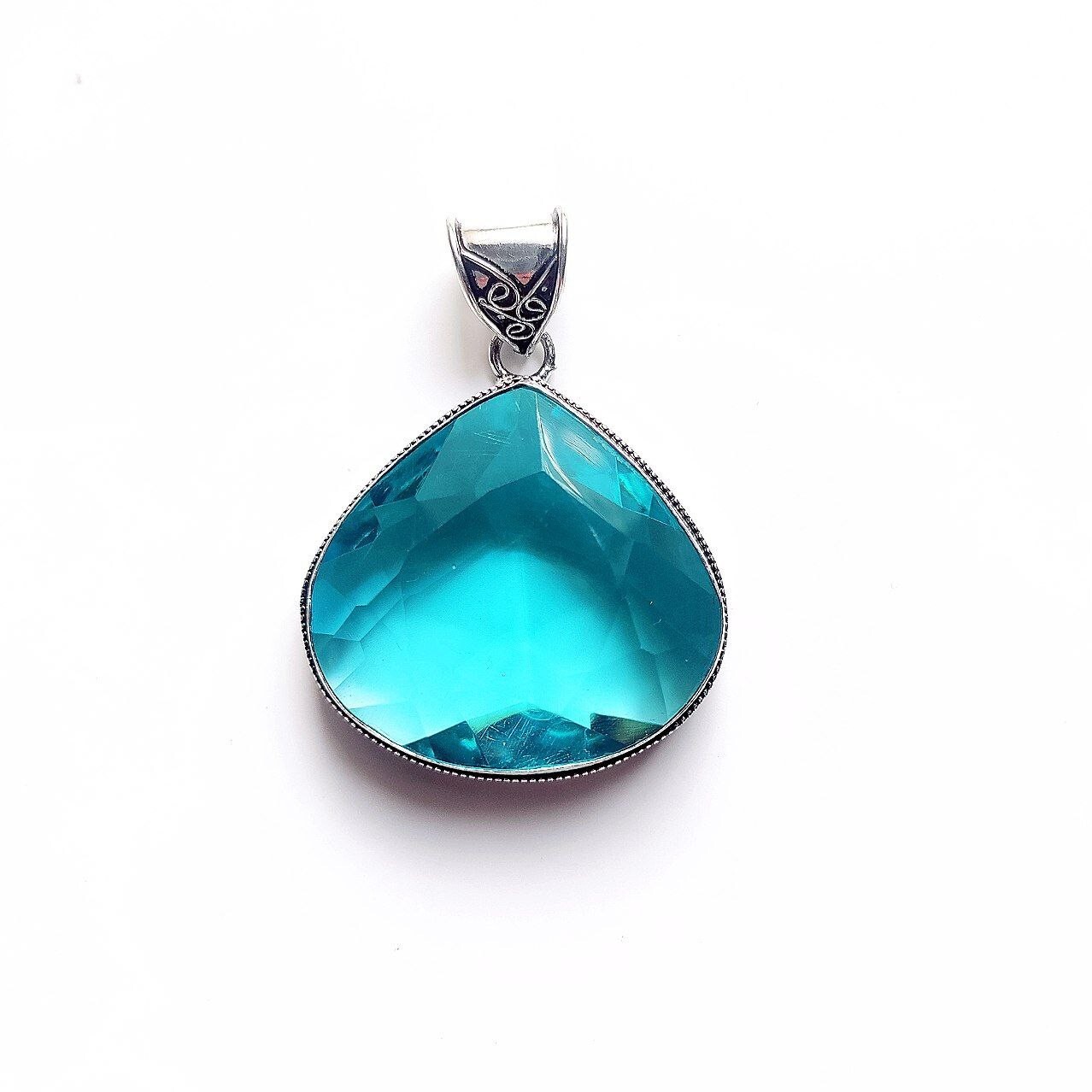 Swiss Blue Topaz Gemstone 925 Sterling Silver Handmade Jewelry Pendant 1.8″