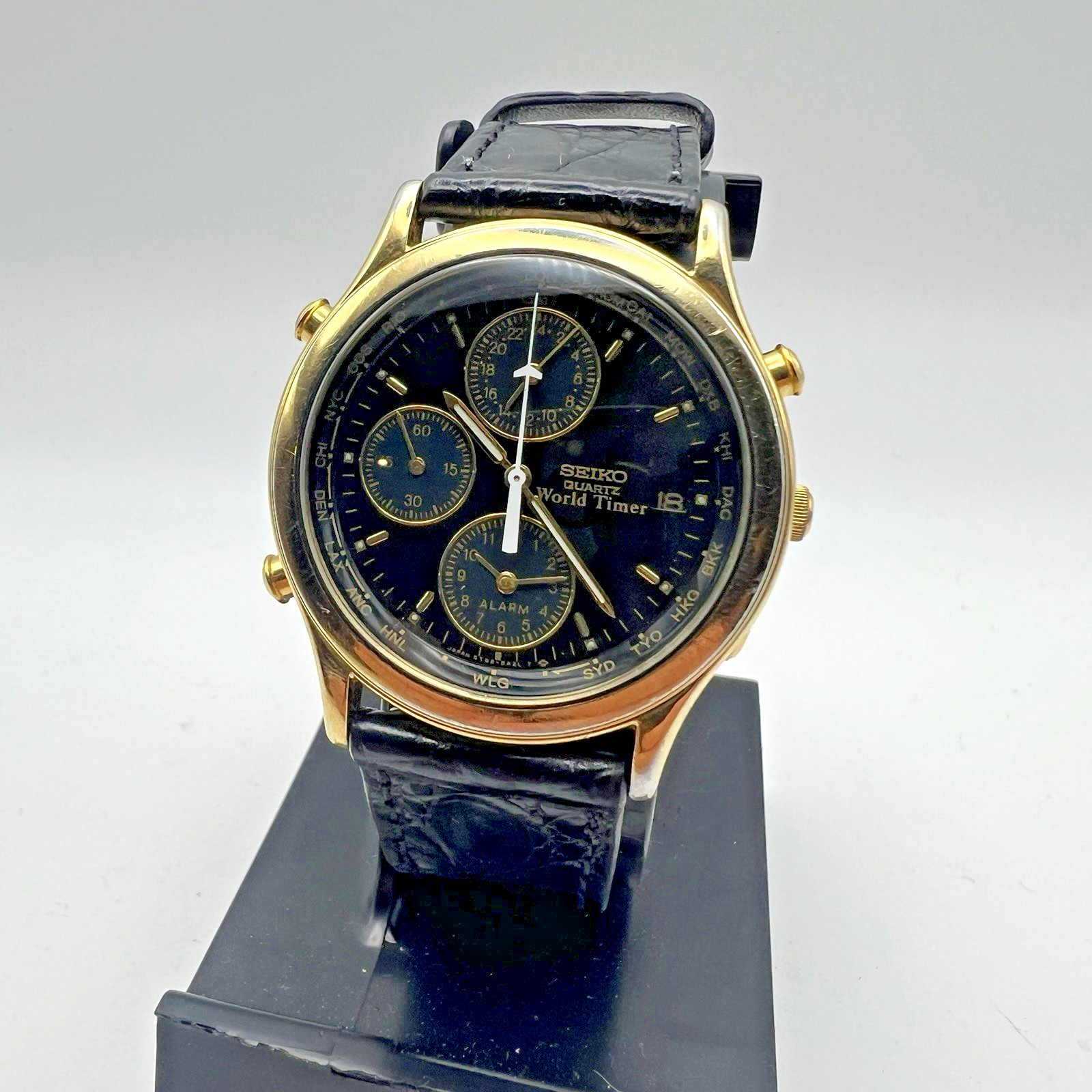 Vintage Seiko 5T52-6A39 World Timer Chronograph Black & Gold Quartz WORKS