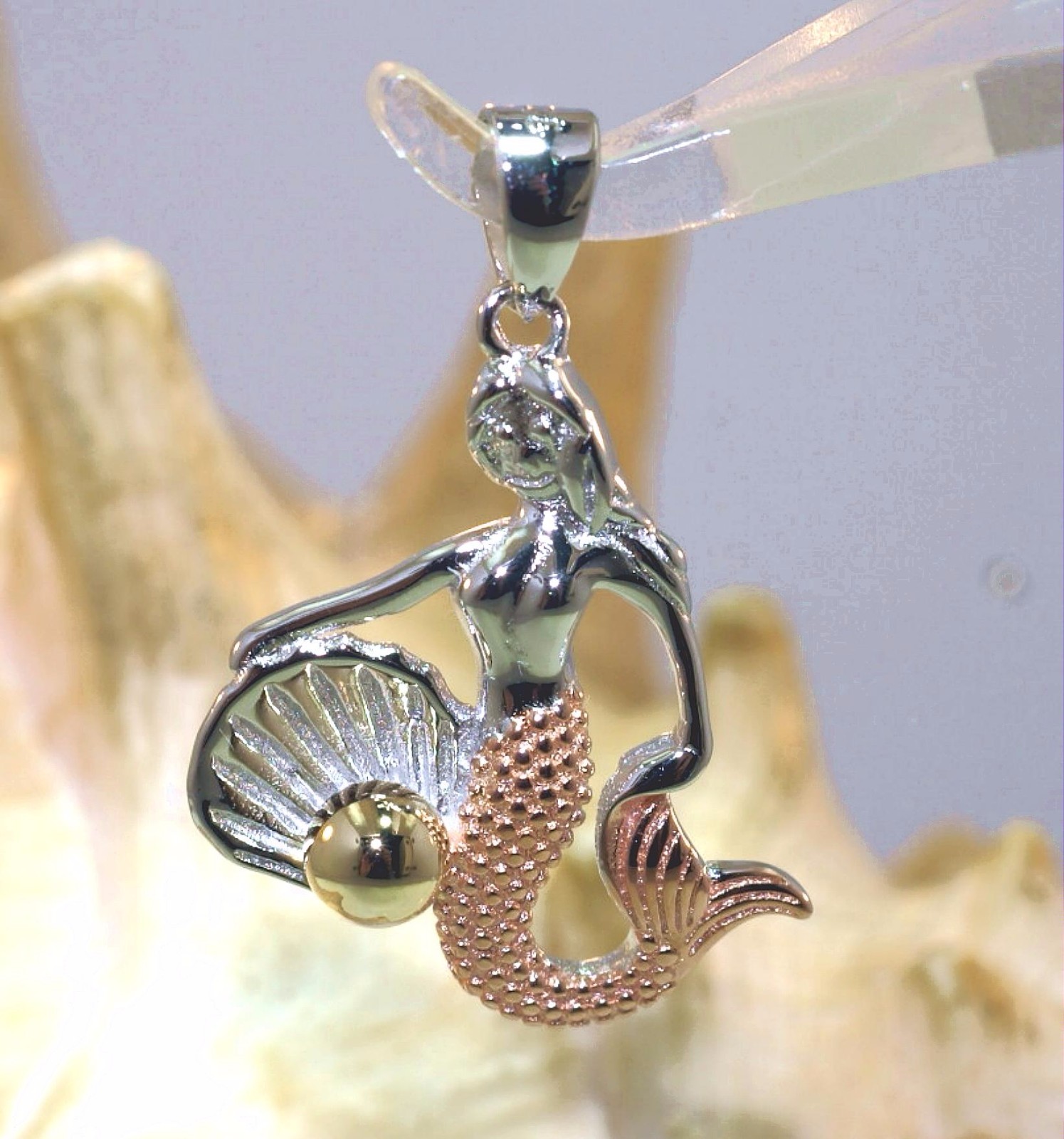 22.5MM HAWAIIAN TRICOLOR RHODIUM GOLD PLATED ON 925 SILVER MERMAID PEARL PENDANT