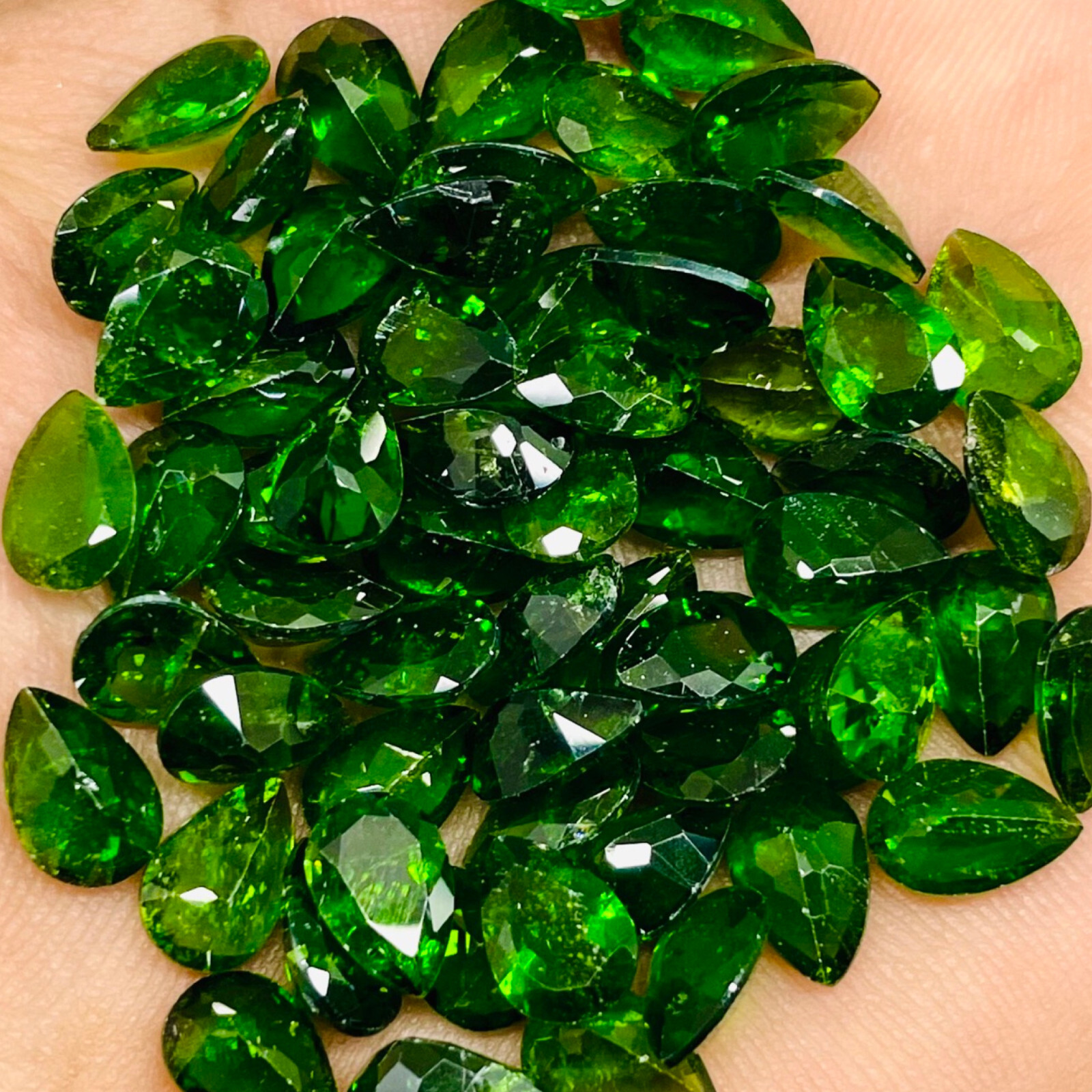 Natural Chrome Diopside 7 Pcs 9x6mm Pear Cut Vivid Green Loose Gemstones Lot