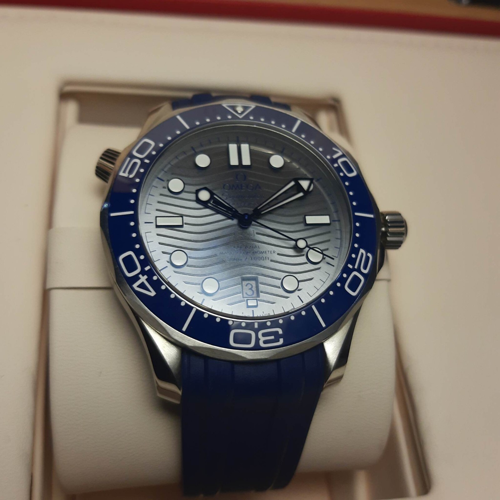 OMEGA SEAMASTER DIVER 300M CO-AXIAL CHRONOMETER GRAY 42MM