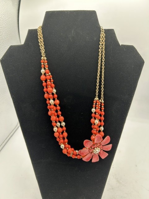 BNWT- Lake Shore Drive Coral & White Enamel Flower Beaded Gold Chain Necklace!!!