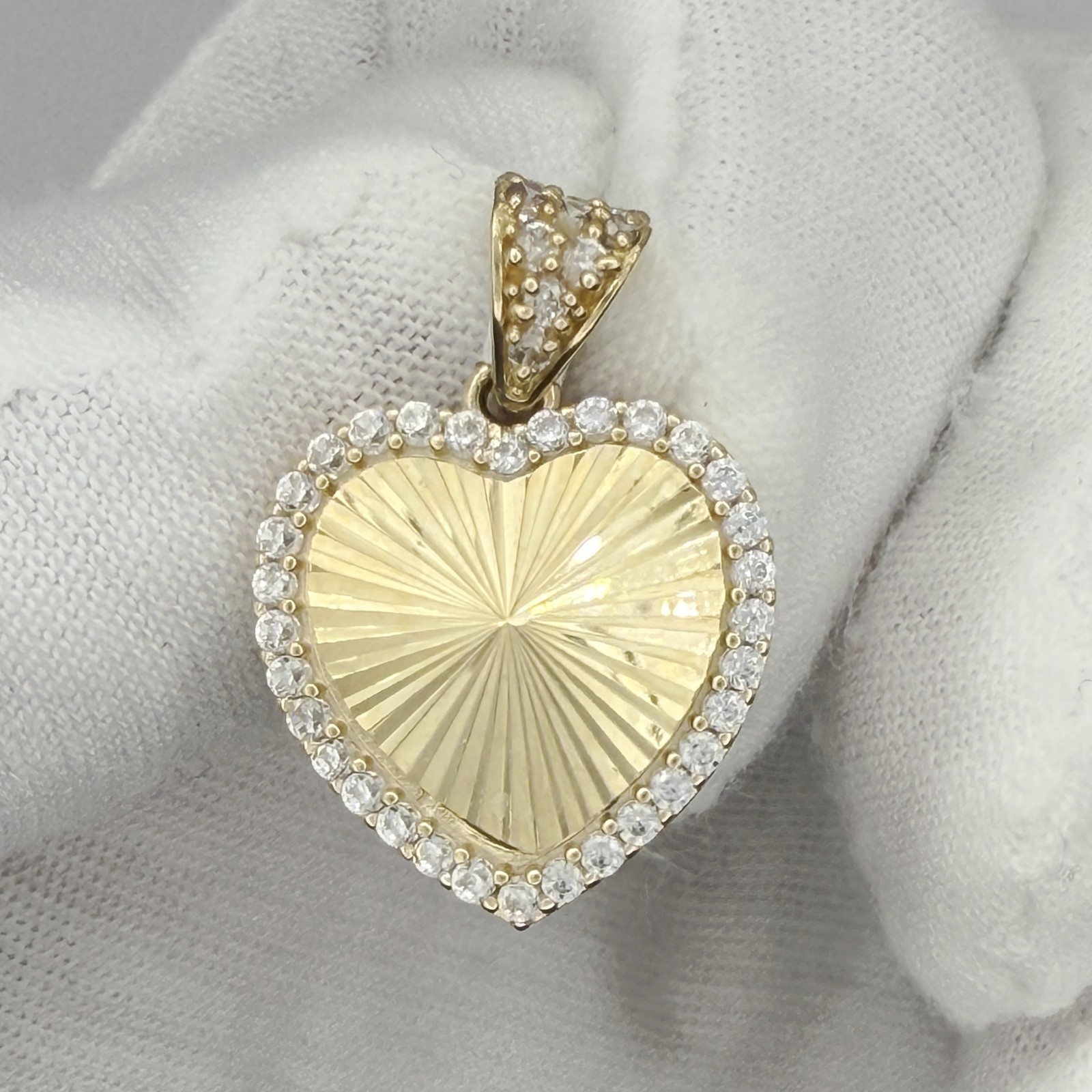 10k Yellow Gold Women For Her Cubic Zirconia Heart Charm Pendant Jewelry Gift