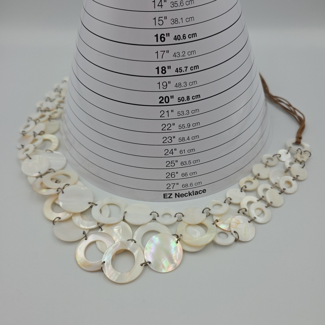 Coldwater Creek Mother Of Pearl Circles Statement Necklace Corded Approx 30″