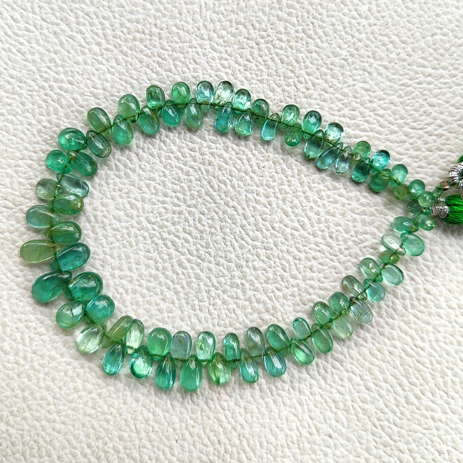 Madagascar Green Apatite Gems 5×3-7x5mm Smooth Pear Beads 7″ Jewelry Strand