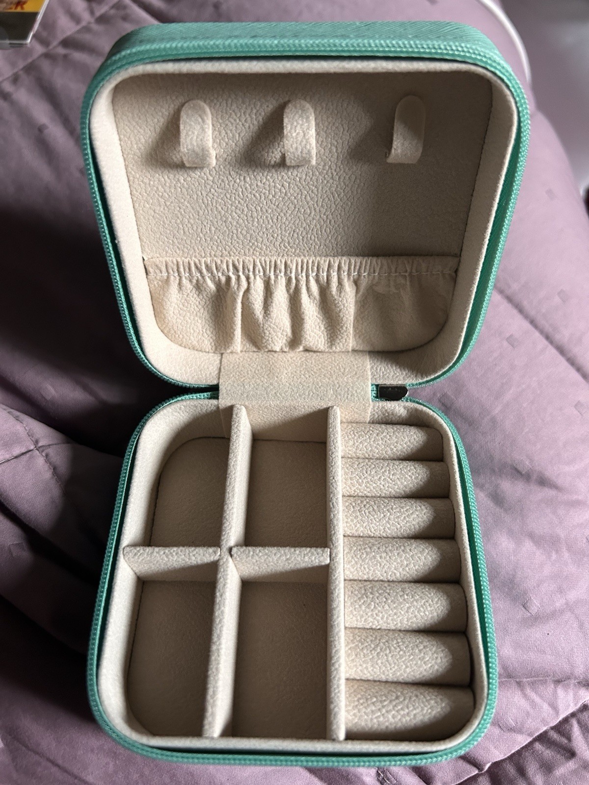 Travel Jewelry Case, Travel, Mini Jewelry Travel Case Comes with 4 free Gifts