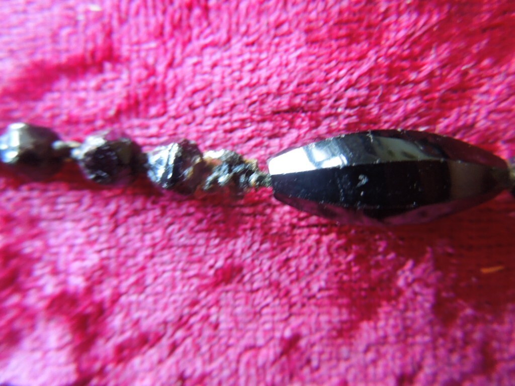 J5401 ART DEC DUTCH VERY LONG BLACK Whitby Jet FLAPPER LENGTH 180 CM SEE DESCR
