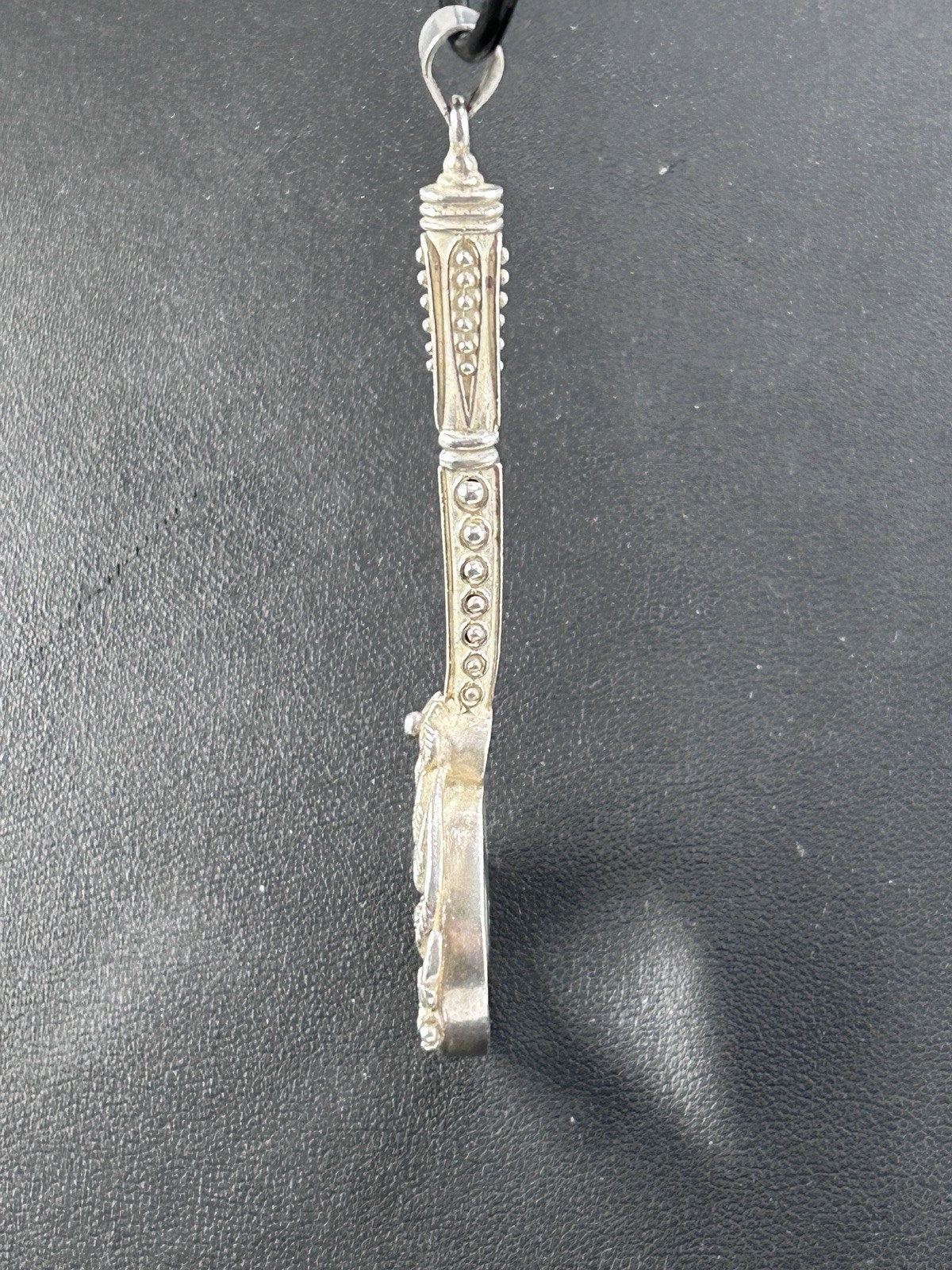 Silver-tone Pretty Floral Design 3″ Magnifying Glass Pendent On Cord 26″