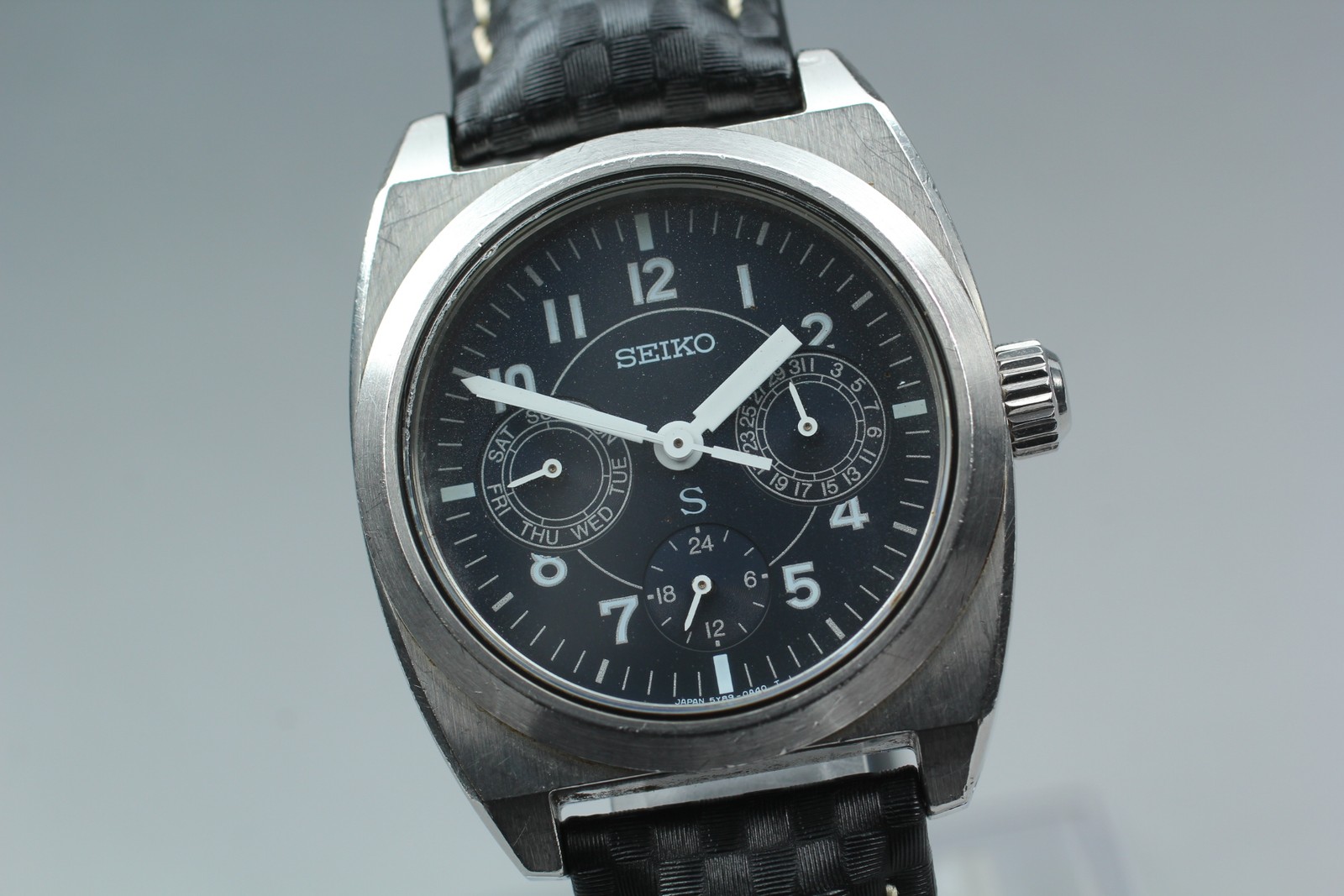 Vintage [Exc+5] Seiko SUS 5Y89-0A50 Blue Dial Quartz Men’s Watch From JAPAN