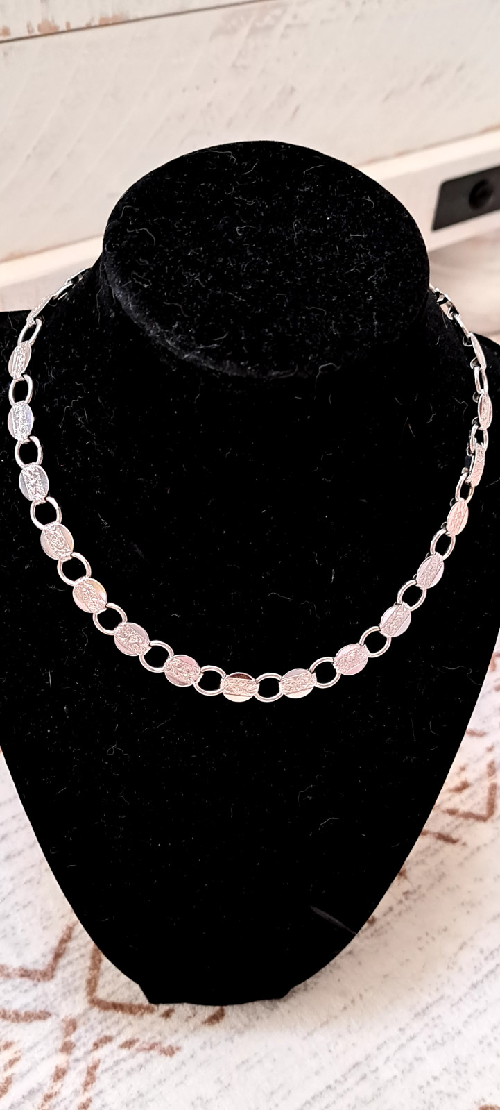 VTG Beautiful Silver Book Chain Necklace