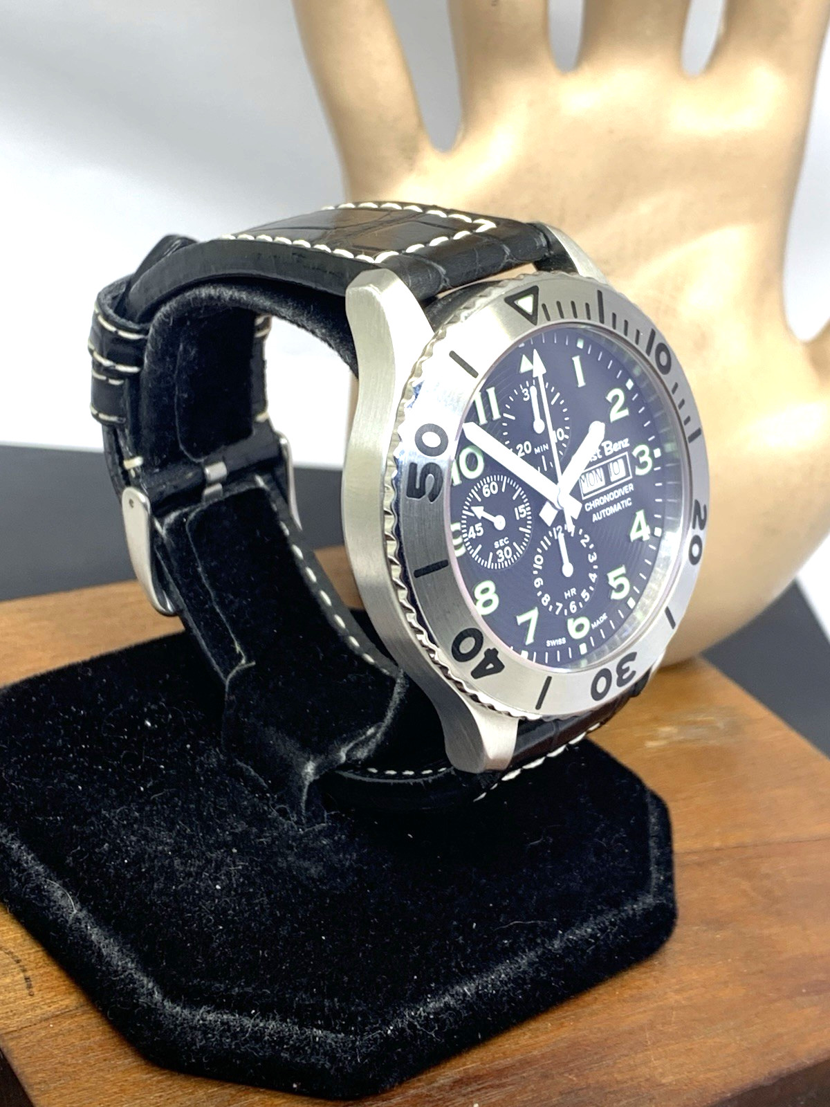 Ernst Benz Men’s Watch GC10721 Chrono Diver Swiss Automatic Black Dial 47mm