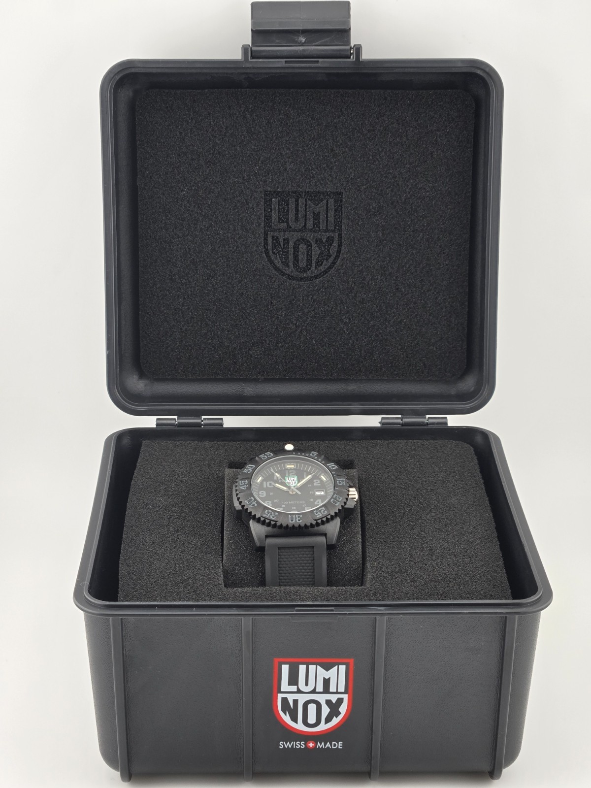 LUMINOX Sea Lion Men’s CARBONOX Black Dial Rubber Strap Watch – X2.2072 NEW