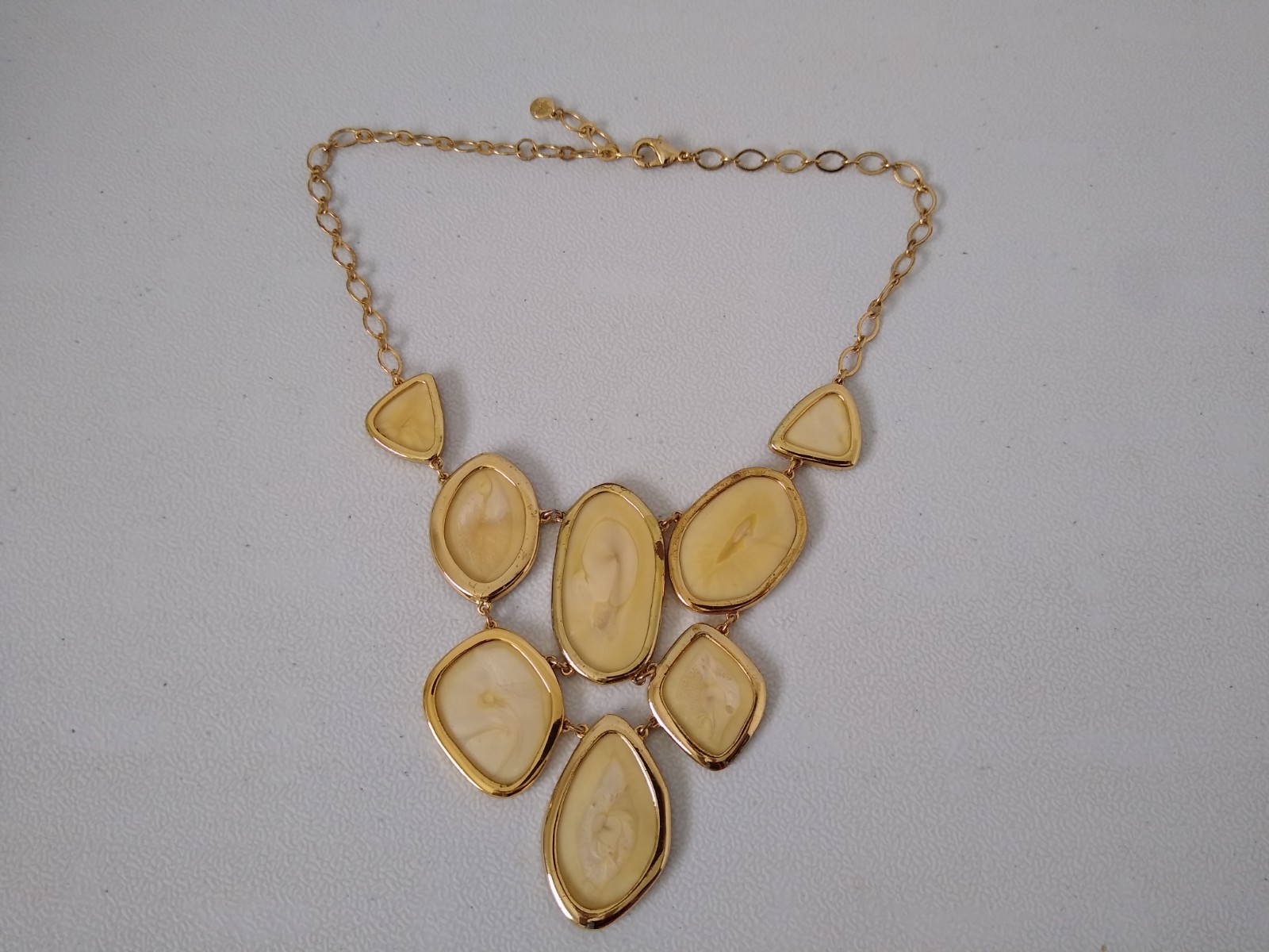 Stella Dot Necklace Fiona Bib Cream Goldtone Rhinestone Jewelry Designer Golden.