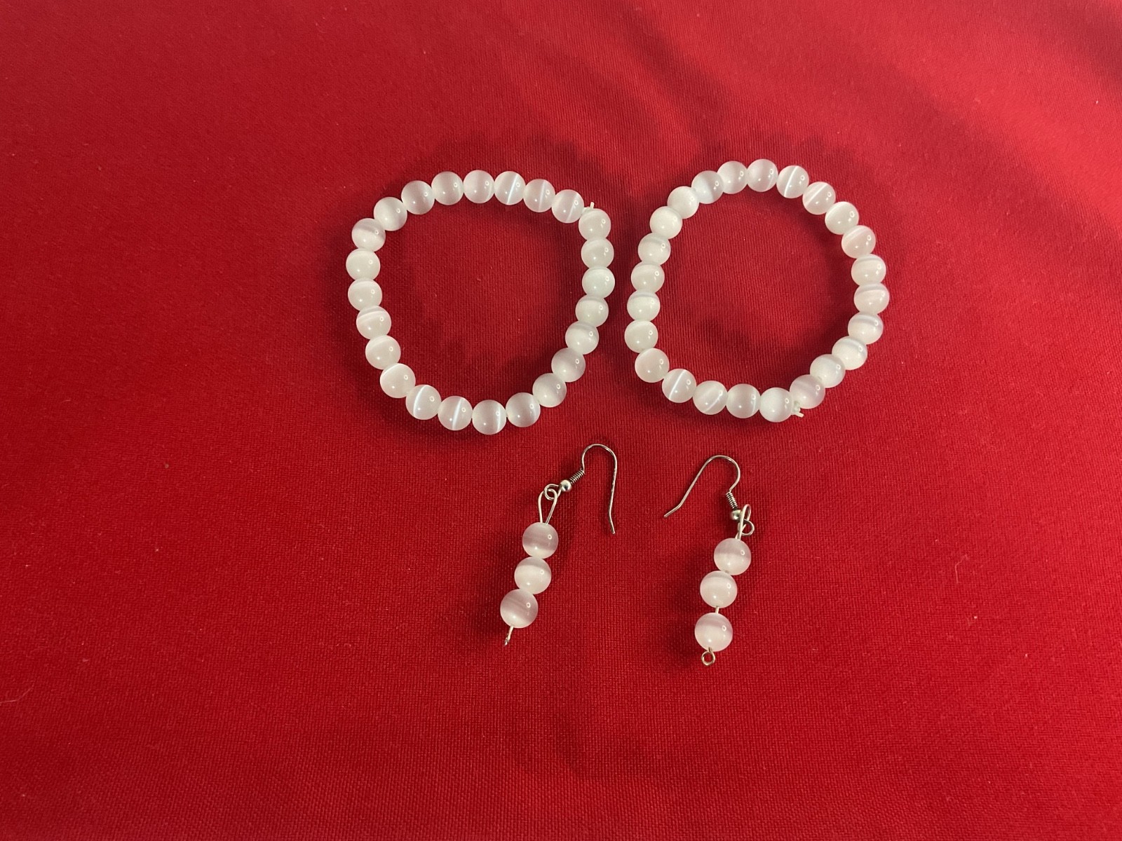 White Cat Eye Jewelry Set 22” Teardrop Necklace Bracelets Dangle Earrings