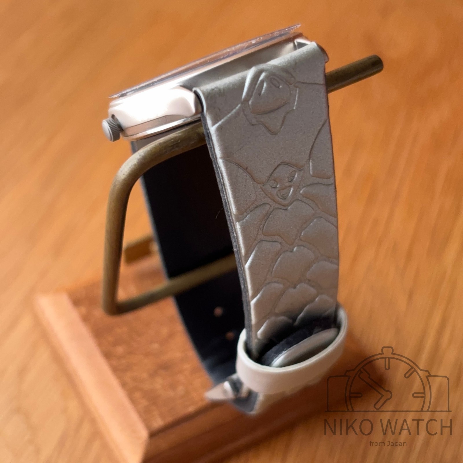 Evangelion EVA Unit 01 silver watch Mens w/Wooden Box & Paper [Near Mint+]