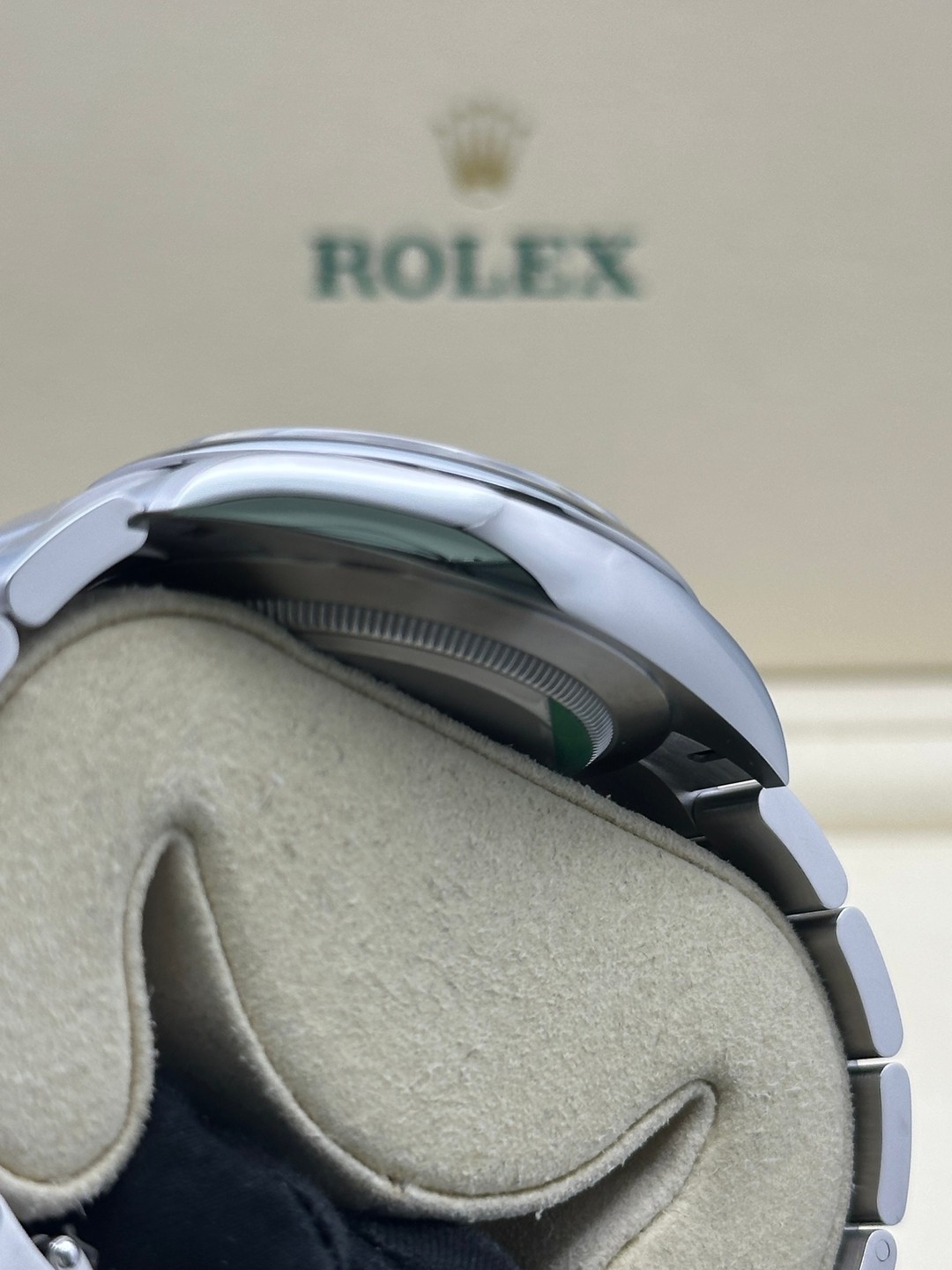 NEW 2026 Rolex Oyster Perpetual 41mm 134300 Med Blue Dial