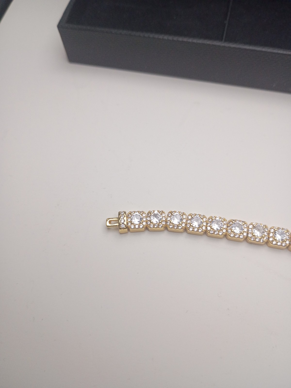 Imperium Gold Tennis Bracelet – Excellent Condition – Never Worn