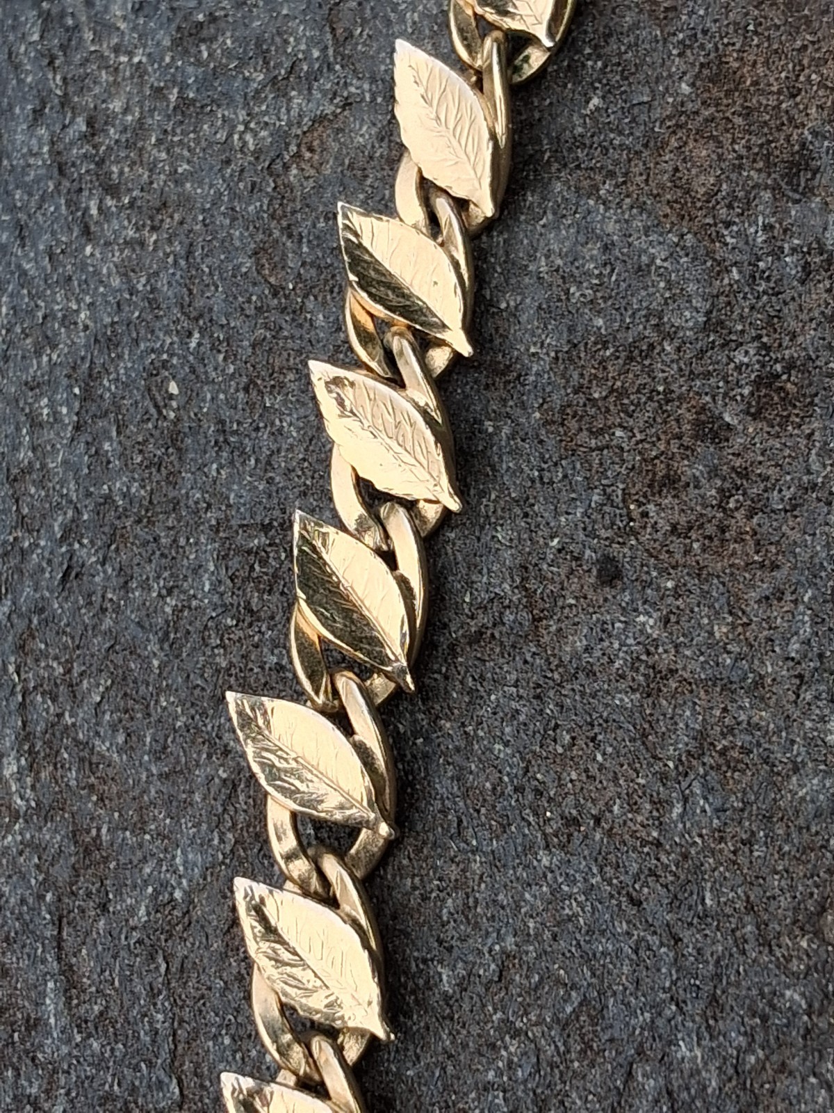 Vintage Coro Signed Gold Tone Leaf Link Choker Necklace Mid Century 1950s