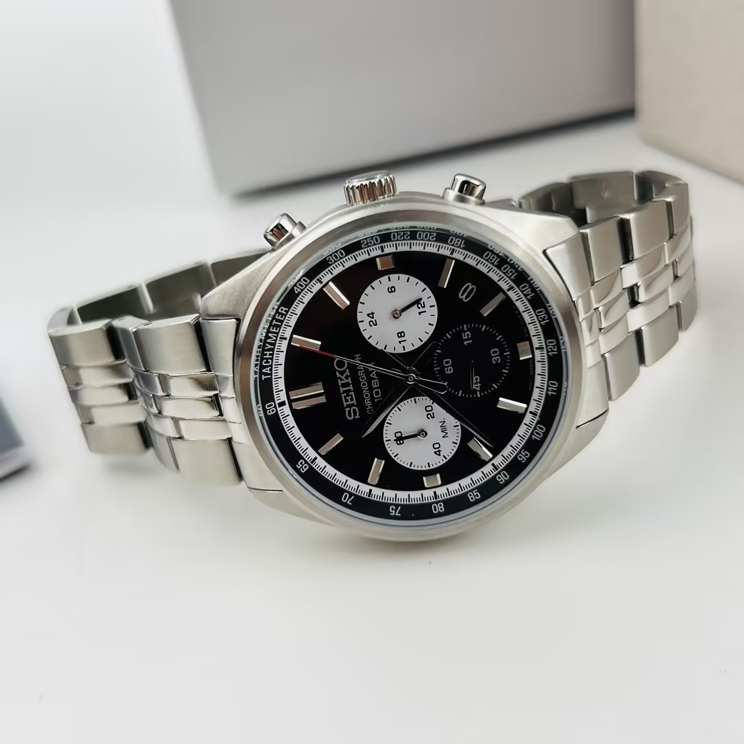 Seiko SSB429 Essentials Black Dial Stainless Steel Men’s Quartz Watch 41.5MM