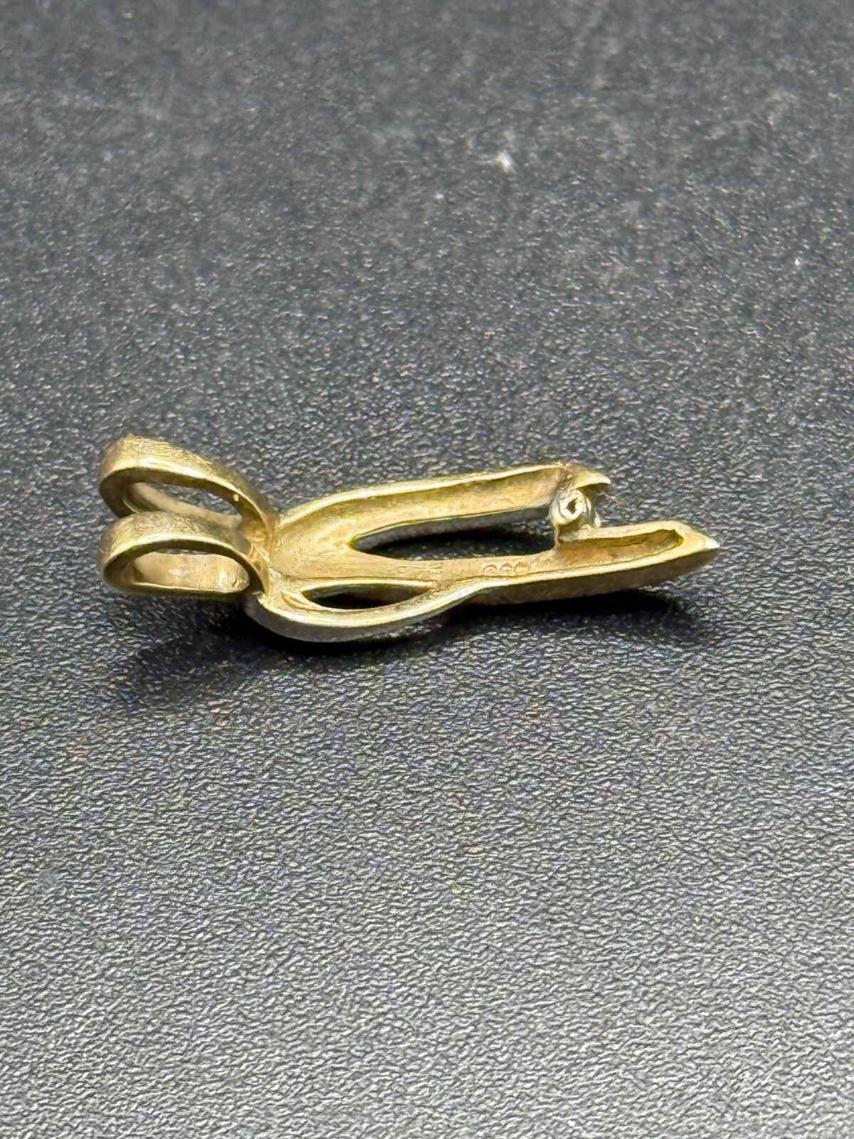 9ct Yellow and White Gold Intertwined Pendant with Diamond Accent, Marked 375