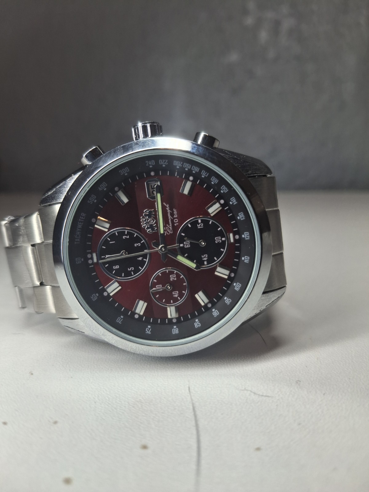 Orient Watch Men’s Quartz Chronograph Red Dial Stainless Steel Band Waterproof