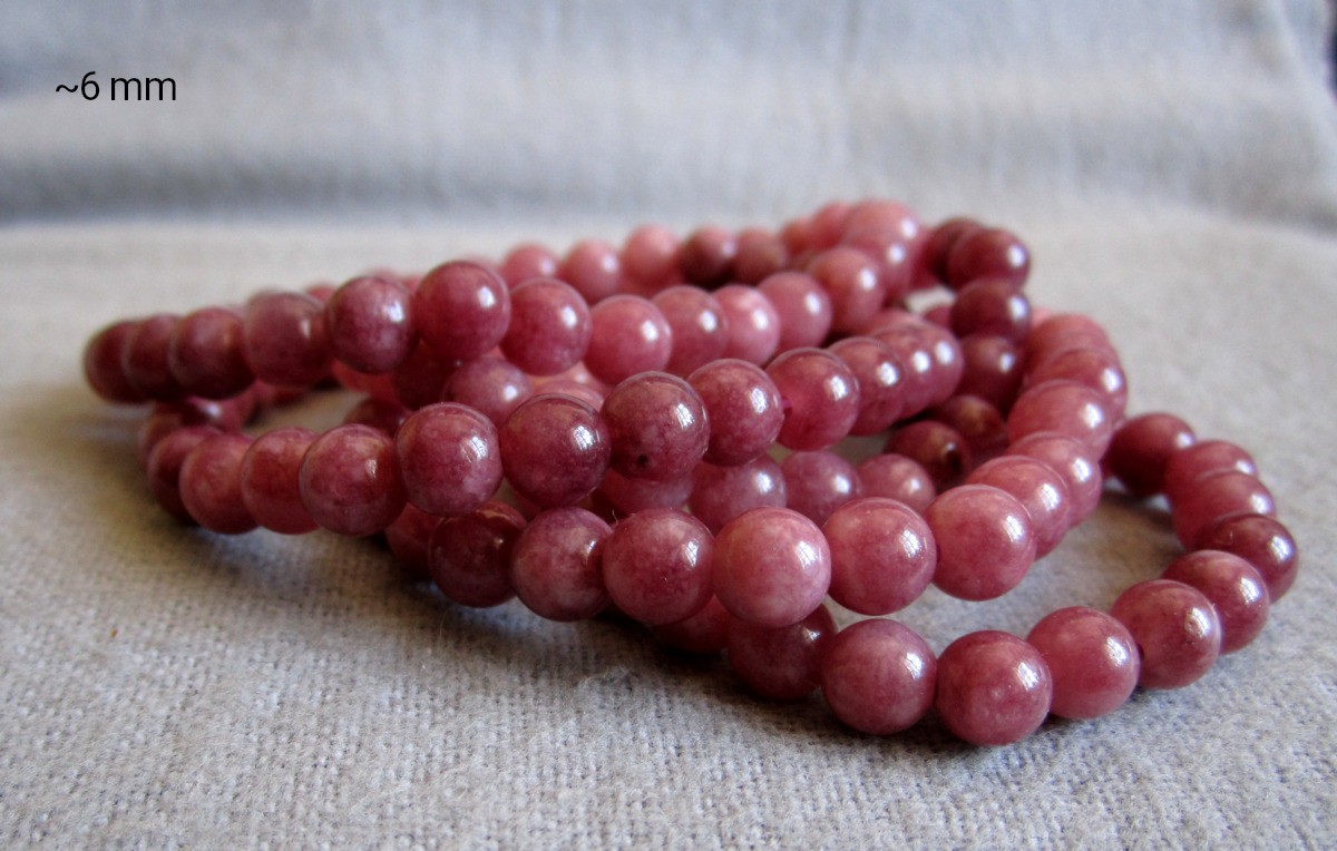 Strawberry Quartz Bracelet • Approx Ø 6 and 8mm / Approx 15-21cm • Elastic