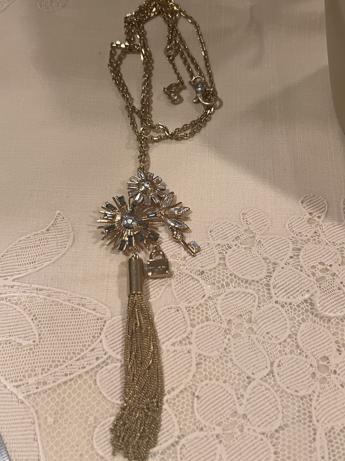 Henri Bendel 712 NY Crystal Padlock Key Statement Tassel Necklace Long 32″