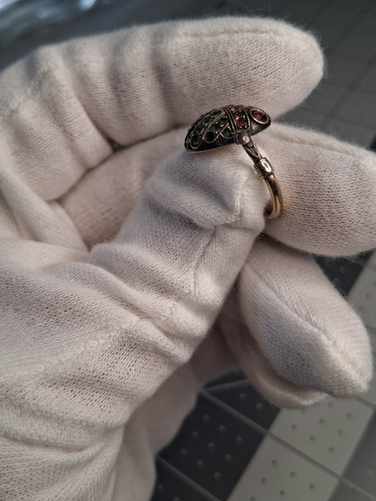 Antique 18k Rubies/Emeralds/Diamonds Scarab Flip Ring