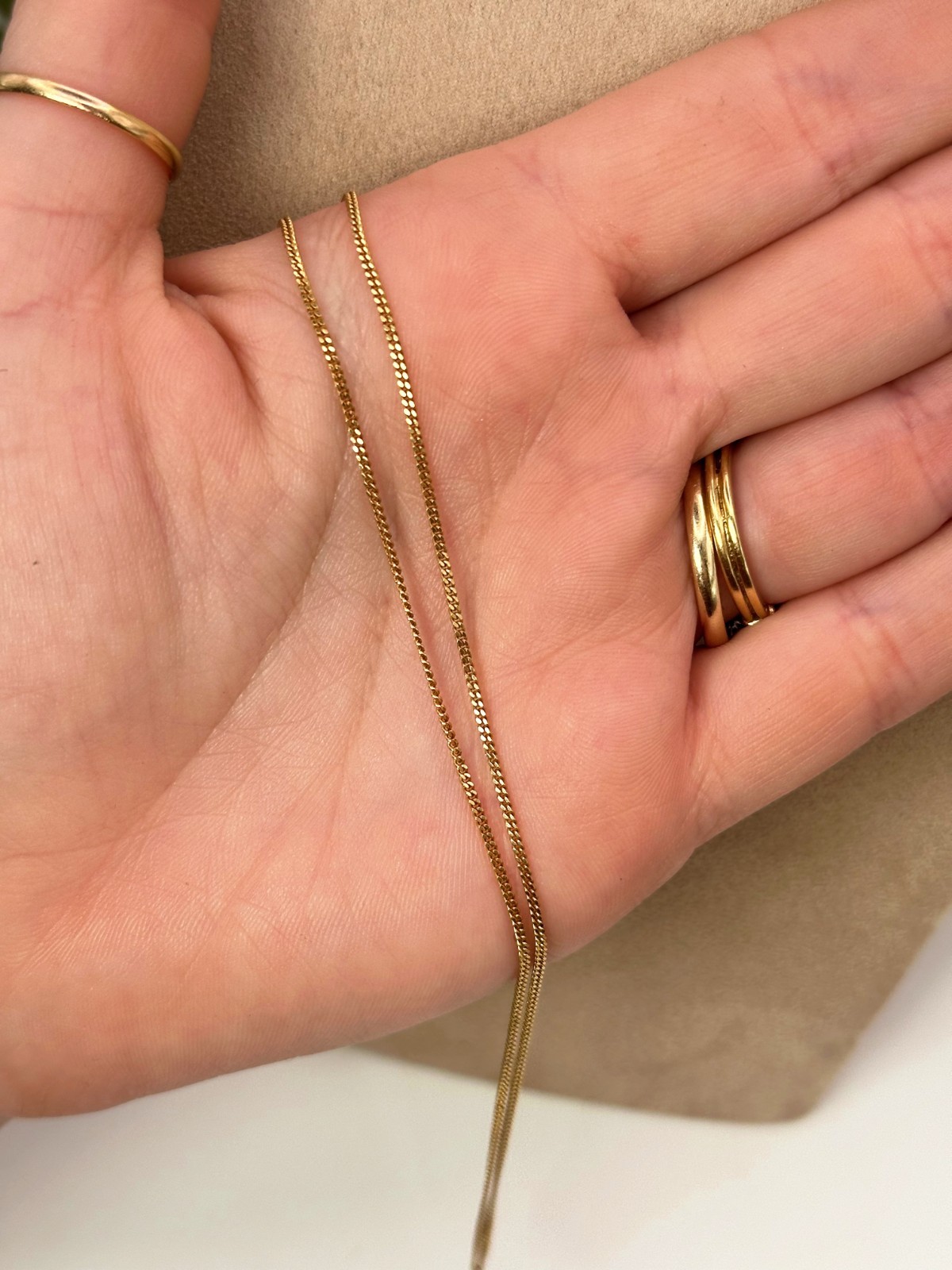 18ct Yellow Gold Unoaerre Curb Chain – 16″, 1.3mm, 2.8g, Hallmarked