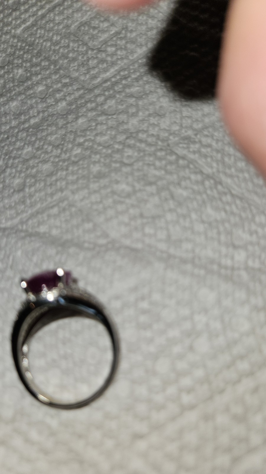 BEAUTIFUL COCKTAIL RING IN WHITE GOLD & DIAMONDS W/LAB CREATED RUBY